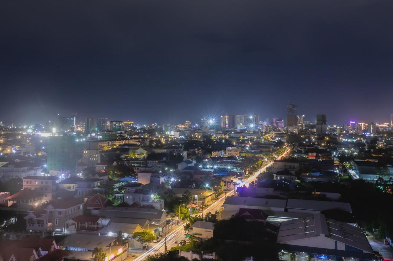 Ban Ban Hotel Phnom Penh Bagian luar foto